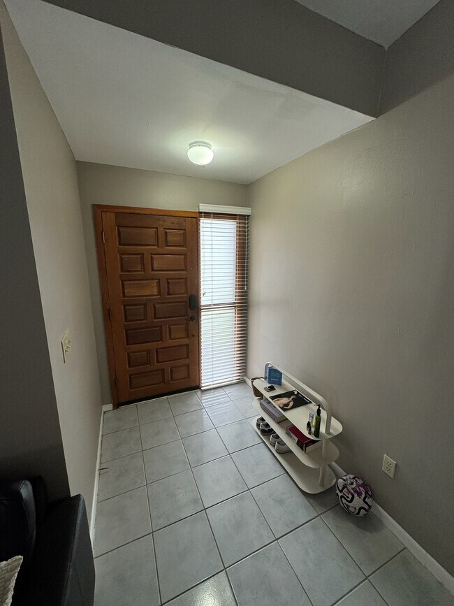 14931 SW 92nd Terrace in Miami, FL - Building Photo - Building Photo
