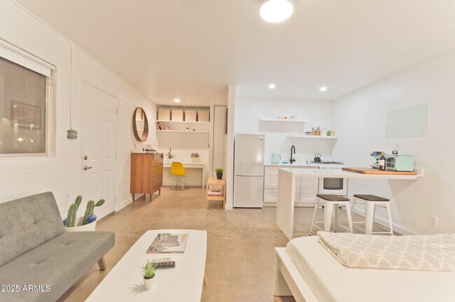 601 N 6th Ave-Unit -102 in Phoenix, AZ - Building Photo - Building Photo