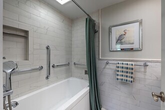111 Great Hill Rd in Ridgefield, CT - Building Photo - Building Photo
