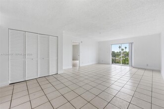 2520 N Andrews Ave in Wilton Manors, FL - Building Photo - Building Photo