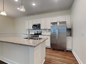 986 Theodore Rd in Awendaw, SC - Building Photo - Building Photo