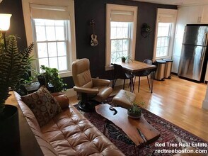 445 Main St, Unit 3 in Boston, MA - Building Photo - Building Photo