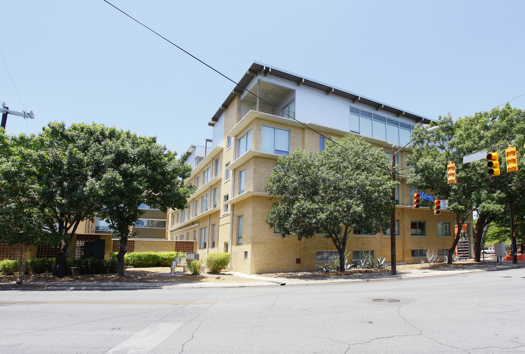 St. Benedict's Lofts in San Antonio, TX - Building Photo