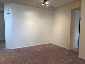 125 Camelia Pkwy in Kyle, TX - Building Photo - Building Photo