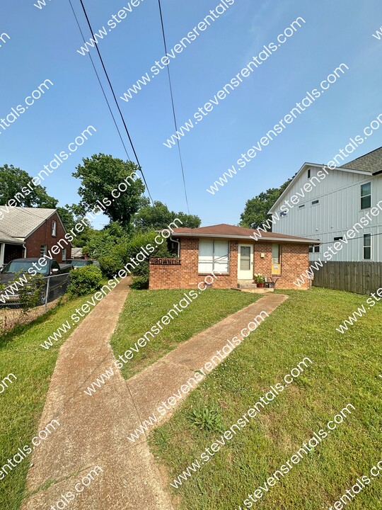 928 30th Ave N in Nashville, TN - Building Photo