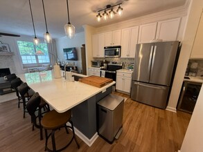 472 Fieldstone Glen Way in Virginia Beach, VA - Building Photo - Building Photo