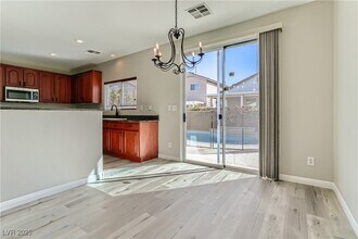 6171 Sierra Blue Ct in Las Vegas, NV - Foto de edificio - Building Photo