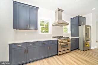 801 Cedar Ave in North Beach, MD - Building Photo - Building Photo