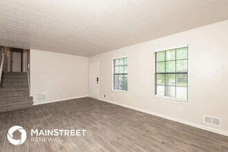 174 Slicky Rock Ct in Riverdale, GA - Foto de edificio - Building Photo