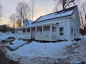 73 Goshen Rd in Bradford, VT - Building Photo