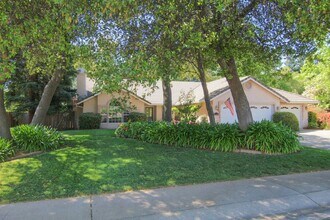4146 Windwood Dr in Redding, CA - Building Photo - Building Photo