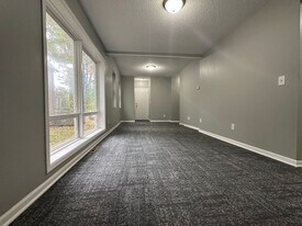 761 Englewood Ave in St. Paul, MN - Building Photo