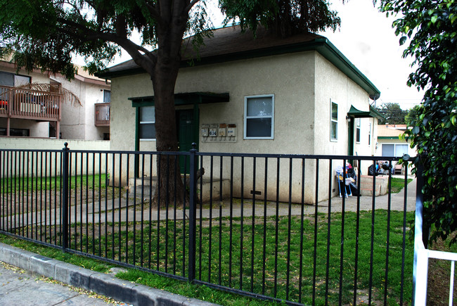 616 E Pine St in Santa Ana, CA - Building Photo - Building Photo