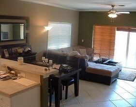 835 NE 19th Ave-Unit -7A in Fort Lauderdale, FL - Foto de edificio - Building Photo