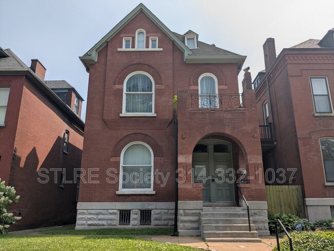 property at 3308 Shenandoah Ave