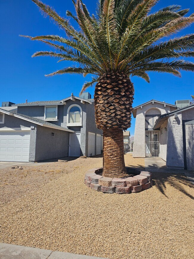 517 Inness Ave in Henderson, NV - Building Photo - Building Photo