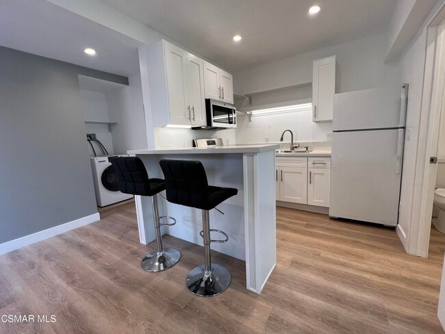 1666 Stoddard Ave in Thousand Oaks, CA - Building Photo - Building Photo