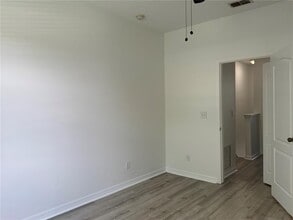 9362 Flowering Cottonwood Rd in Orlando, FL - Building Photo - Building Photo