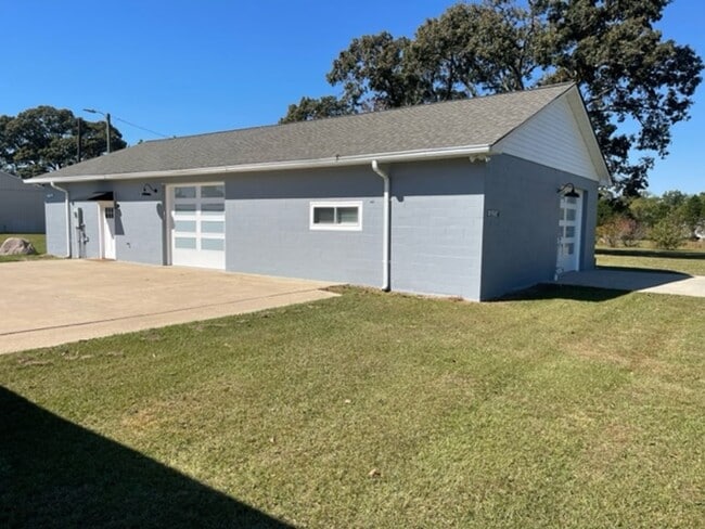 property at 6047 Wayne Memorial Dr