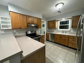 4600 Wren Wood Dr in Columbia, MO - Building Photo - Building Photo