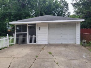 13568 Norborne Ave in Redford, MI - Building Photo - Building Photo