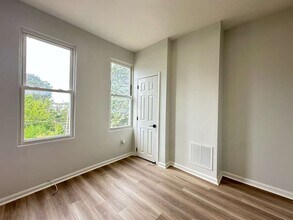 5543 W Thompson St in Philadelphia, PA - Building Photo - Building Photo
