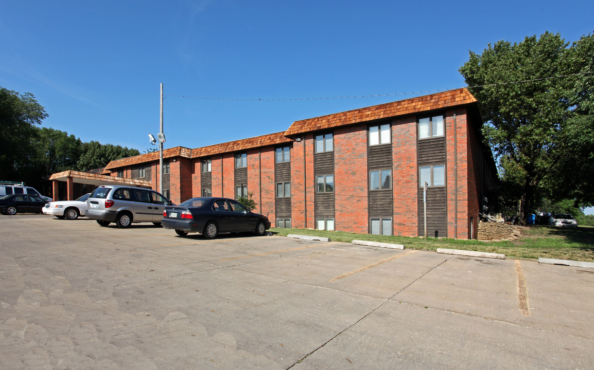 Drury Place in Topeka, KS - Building Photo