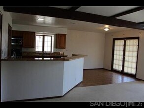 8656 Villa La Jolla Dr in San Diego, CA - Building Photo - Building Photo