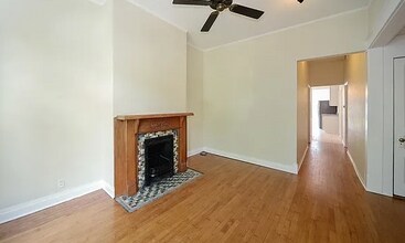 1943 W Warner Ave, Unit 1 in Chicago, IL - Foto de edificio - Building Photo