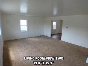 3901 Hanlin Way in Weirton, WV - Building Photo - Building Photo