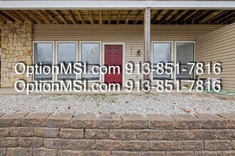 3705 NE 72nd St in Gladstone, MO - Building Photo - Building Photo