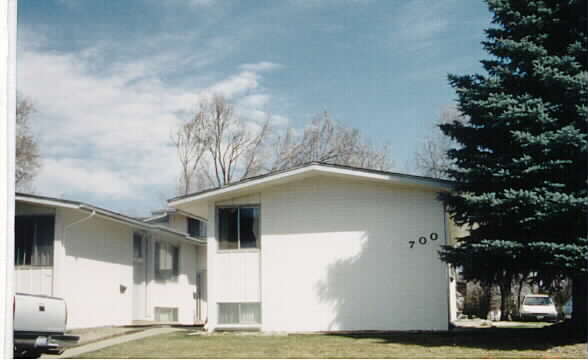 700 Darby Ct in Longmont, CO - Foto de edificio