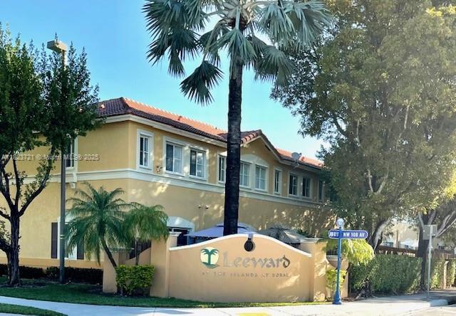 8244 NW 107th Path in Doral, FL - Building Photo