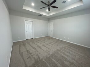 1561 Rd 5728 in Cleveland, TX - Building Photo - Building Photo