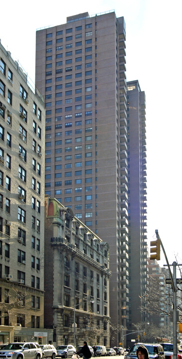 45 East 89th Street in New York, NY - Building Photo