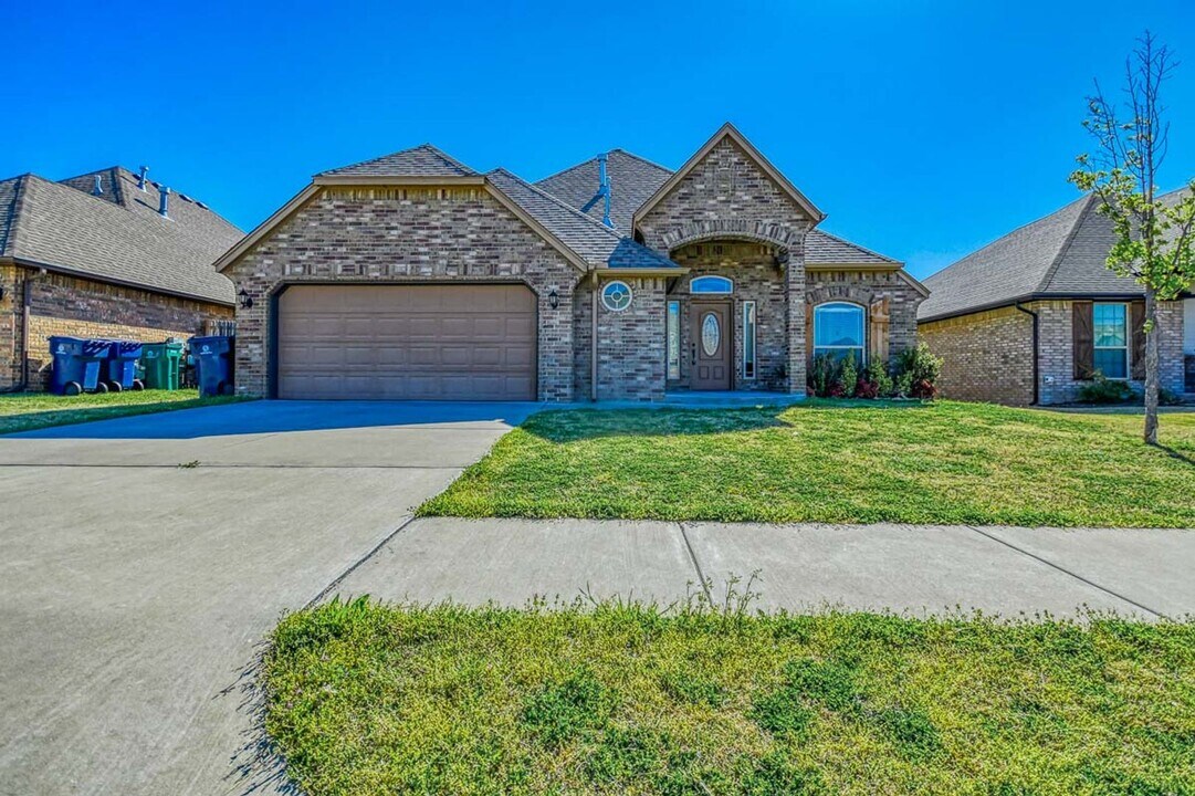 12112 Preakness Rd in Oklahoma City, OK - Building Photo