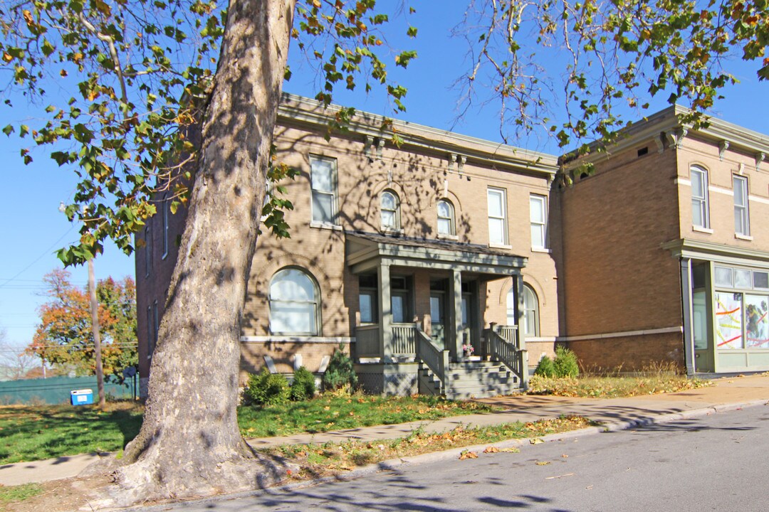 3907 Folsom Ave in St. Louis, MO - Building Photo