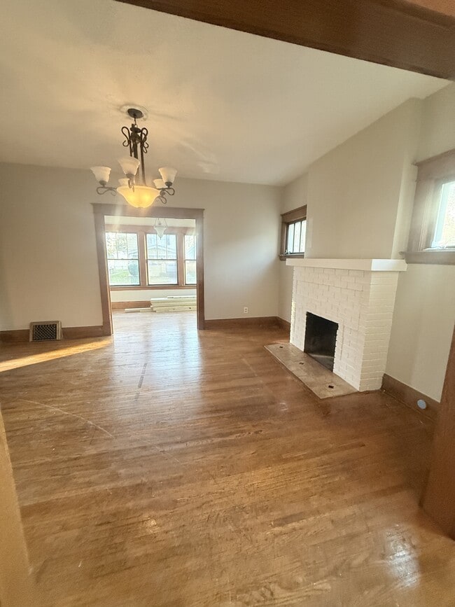 2216 Weston Ave in Niagara Falls, NY - Building Photo - Building Photo