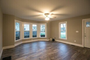 122 Sayre St, Unit A in Horseheads, NY - Building Photo