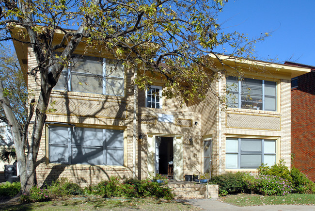 1644 Hawthorne St in Houston, TX - Building Photo - Building Photo