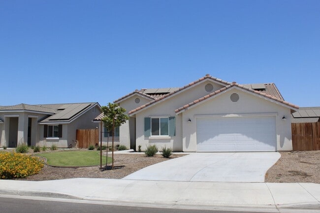 812 Beaconsfield Ct in Bakersfield, CA - Building Photo - Building Photo