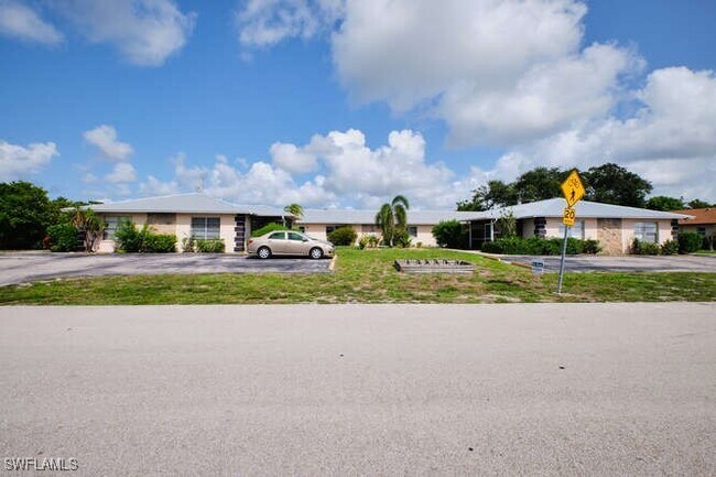 property at 4104 SE 12th Pl