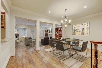 3815 Northwest Pkwy in Dallas, TX - Foto de edificio - Building Photo