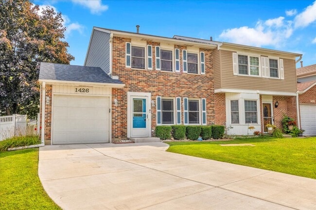 1426 Walnut Cir in Carol Stream, IL - Building Photo - Building Photo
