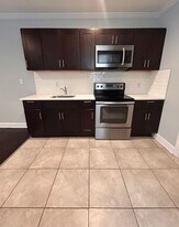 6223 Hazel Ave in Philadelphia, PA - Building Photo