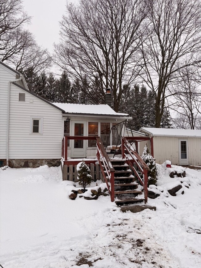 2644 E Sherman Hollow Rd in Penn Yan, NY - Building Photo - Building Photo