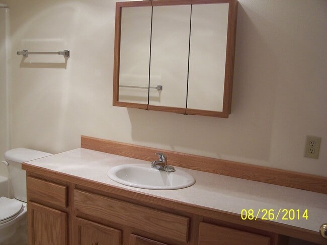 740 Benjamin Ave in Cottage Grove, OR - Building Photo - Building Photo