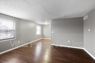 3513 Georgetown Pl in Louisville, KY - Building Photo - Building Photo