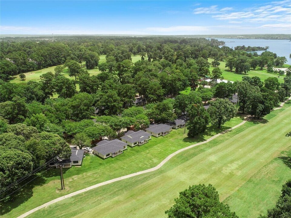 3555 Balboa Cir in Montgomery, TX - Building Photo
