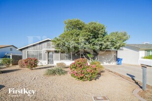 14838 N 38th St in Phoenix, AZ - Building Photo